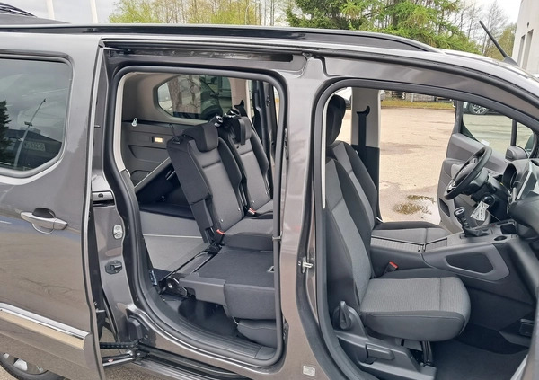 Toyota Proace City Verso cena 207281 przebieg: 5, rok produkcji 2024 z Skaryszew małe 352